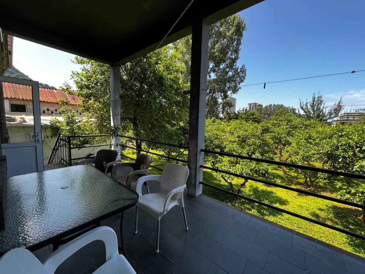גוניו Mziuri Guest House מראה חיצוני תמונה